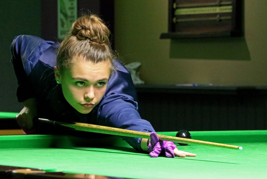 Chloe - World Women's Snooker