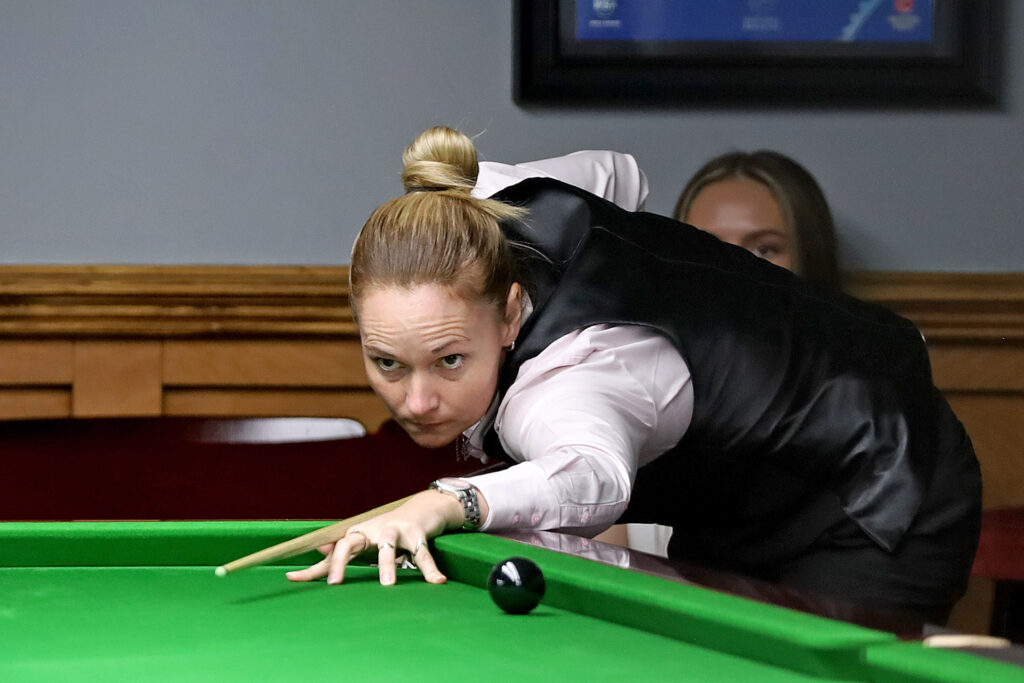 Brilliant Bai Wins British Open - World Women's Snooker